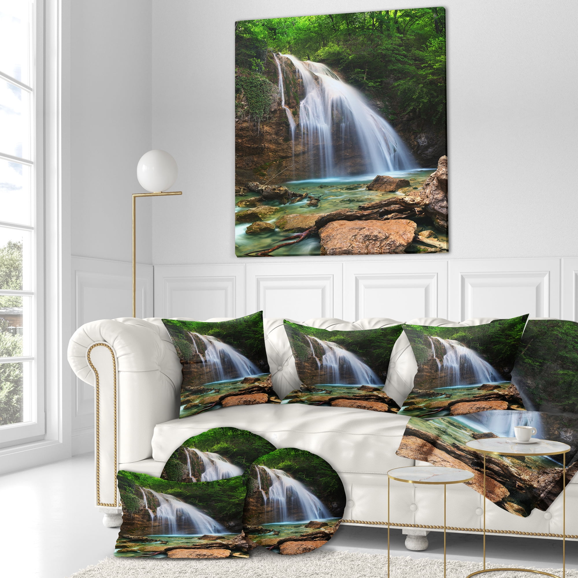 Designart Djur Djur Waterfall - Landscape Photography Throw Pillow - 16x16