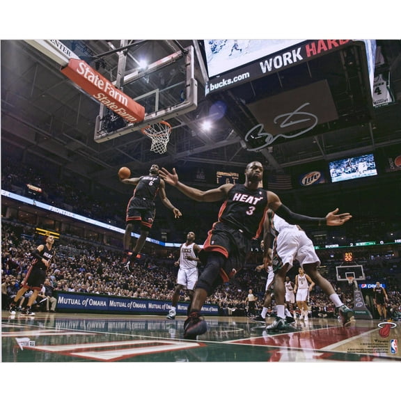 Dwyane Wade Miami Heat Autographed 16" x 20" Alley-Oop to Lebron James Photograph - Fanatics Authentic Certified