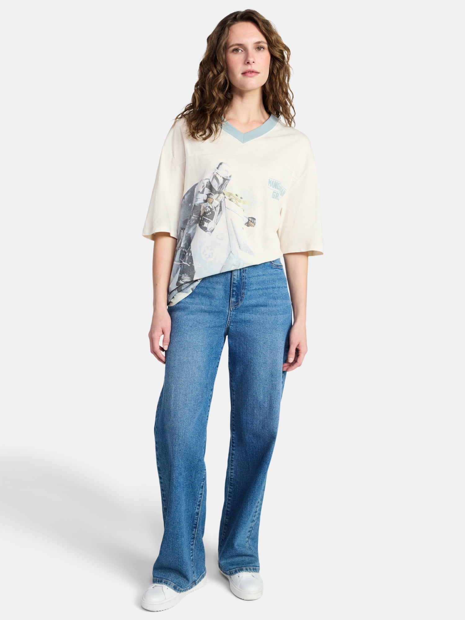 The Mandolorian Women's Graphic Fashion Short Sleeve Tee, Sizes XXS-XXL