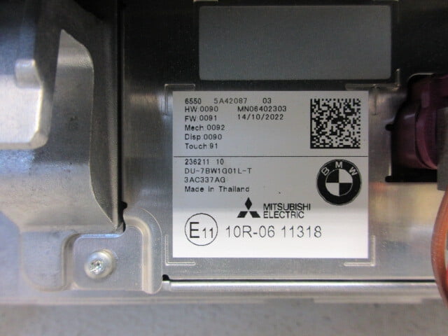 Pre-Owned 2023 BMW X4 Information Display Screen OEM LKQ - Verify Specific Vehicle Fitment In Description - (Good)
