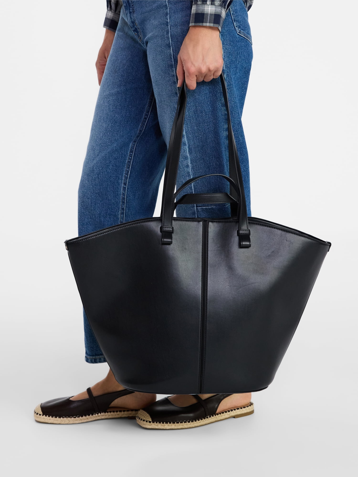 Time and Tru Women's Faux Leather Tulip Tote Handbag, Black