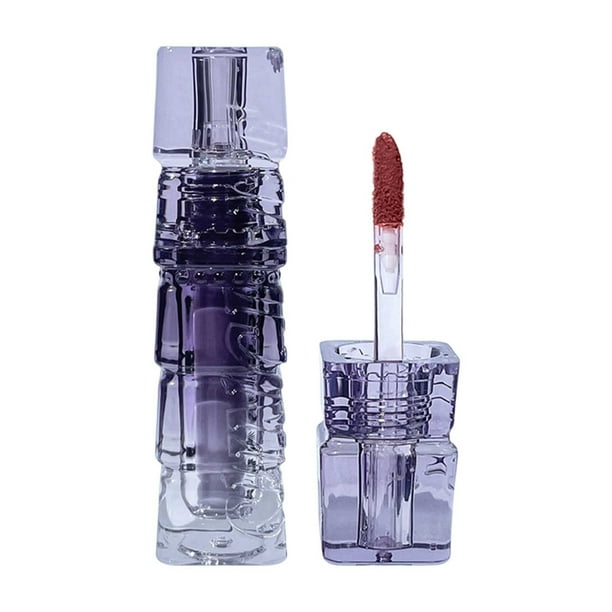 Labial líquido mate aterciopelado de larga duración, resistente a la transferencia y a la suciedad. Brillo de labios ligero y natural.