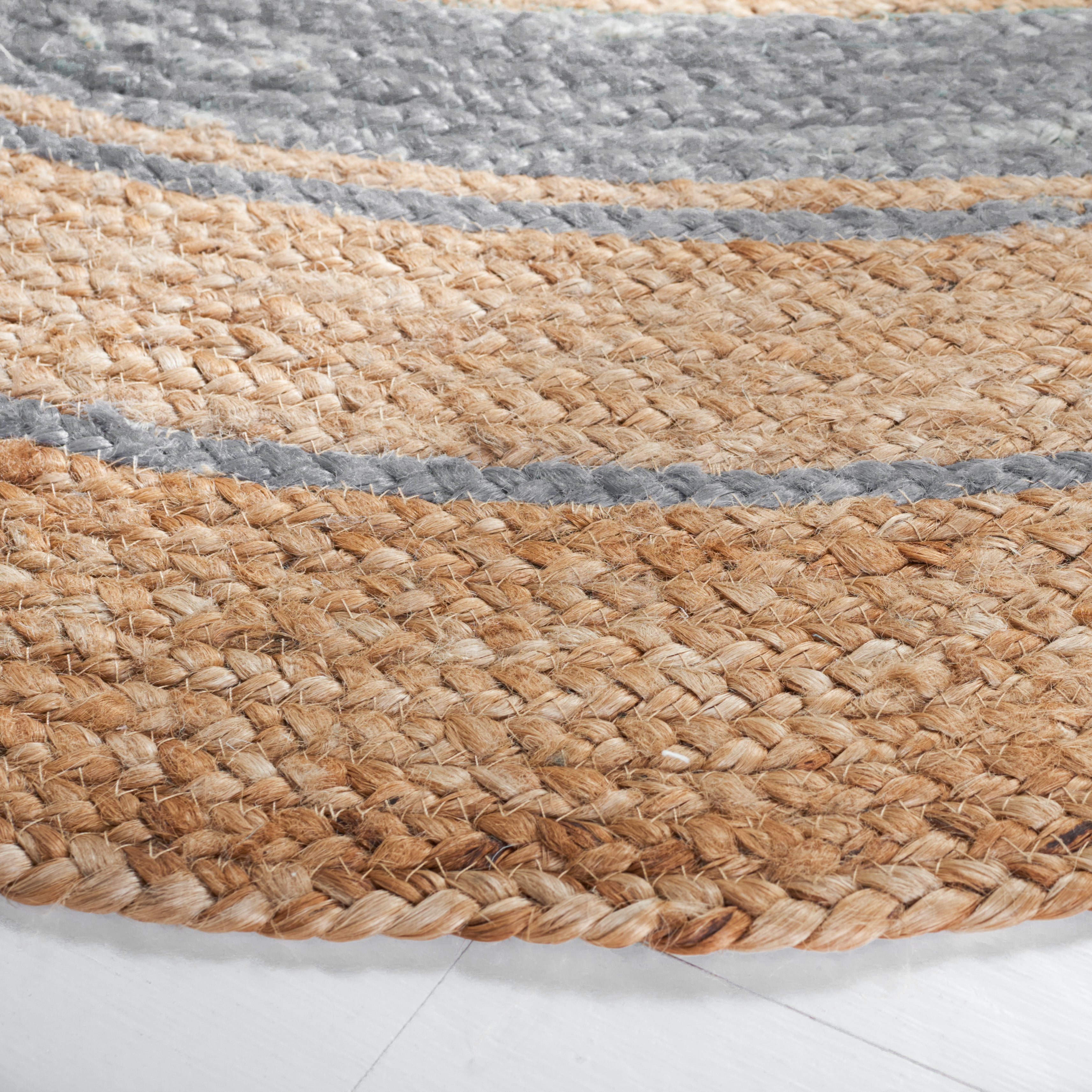 Safavieh Natural Fiber Konnor Striped Area Rug, Silver/Natural, 4' x 4' Round