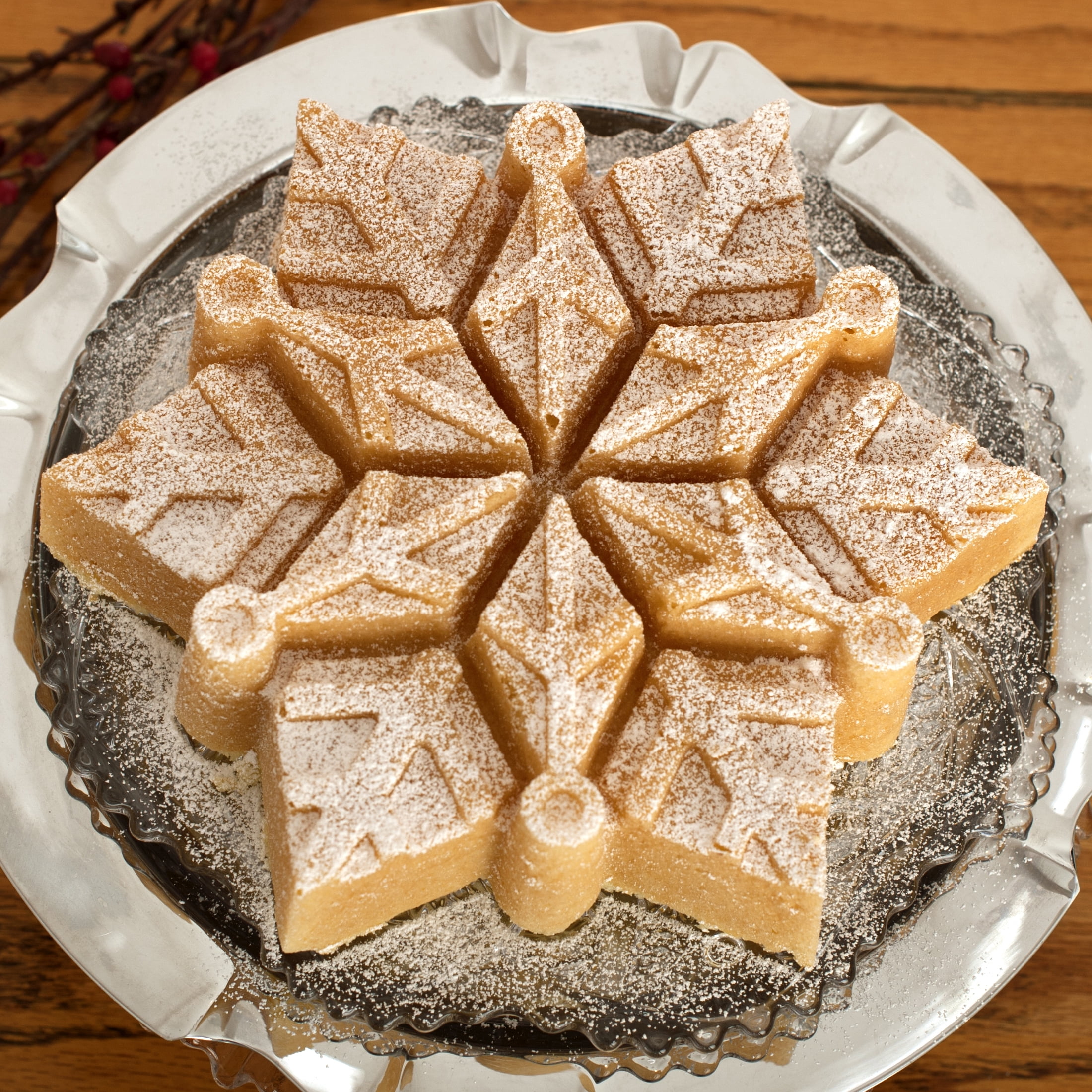 Sweet Snowflakes Shortbread Pan - Nordic Ware