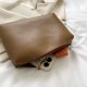 thumbnail image 2 of Bolso de mano de cuero para mujer Bolso de hombro retro Bolso de viaje de invierno (marrón oscuro), 2 of 8