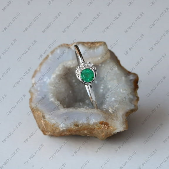 Diamond & Emerald Halo Ring, 925 Sterling Silver Ring, Anniversary Ring, Bezel Set, May Birthstone Ring, Handmade Fine Jewwelry.