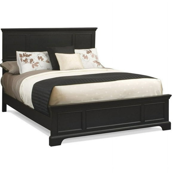 Pemberly Row Traditional styled Wood Queen Bed in Black Finish