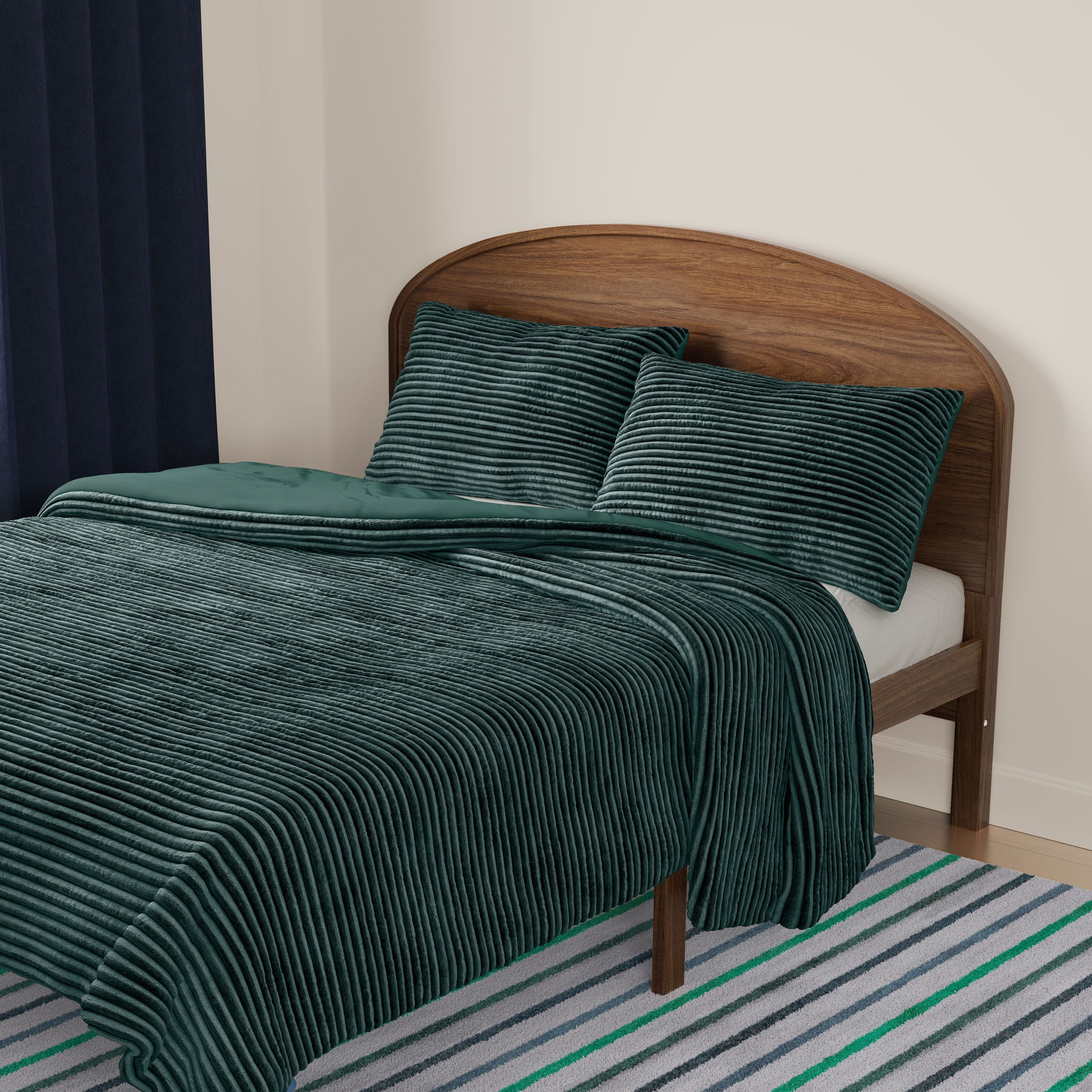 Mainstays Kids Dark Green Solid Plush Ribbed Corduroy Comforter Set, Full/Queen, 3 Pieces