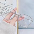 thumbnail image 1 of Gafas de bloqueo de luz azul, lindas gafas antifatiga para los ojos, gafas con montura a la moda para leer y jugar en la computadora, 1 of 5