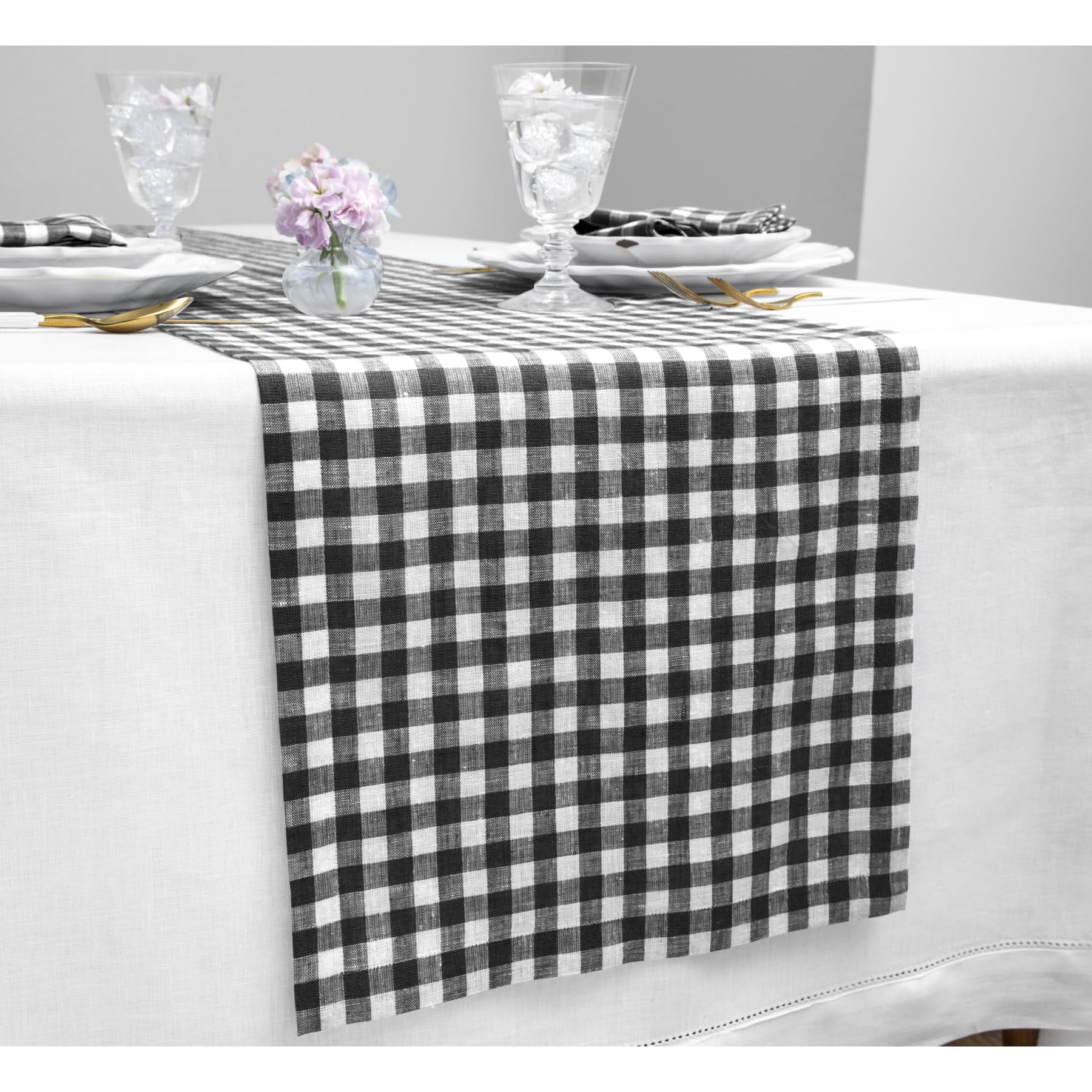 Solino Home Linen Gingham Table Runner - Thumbnail 2