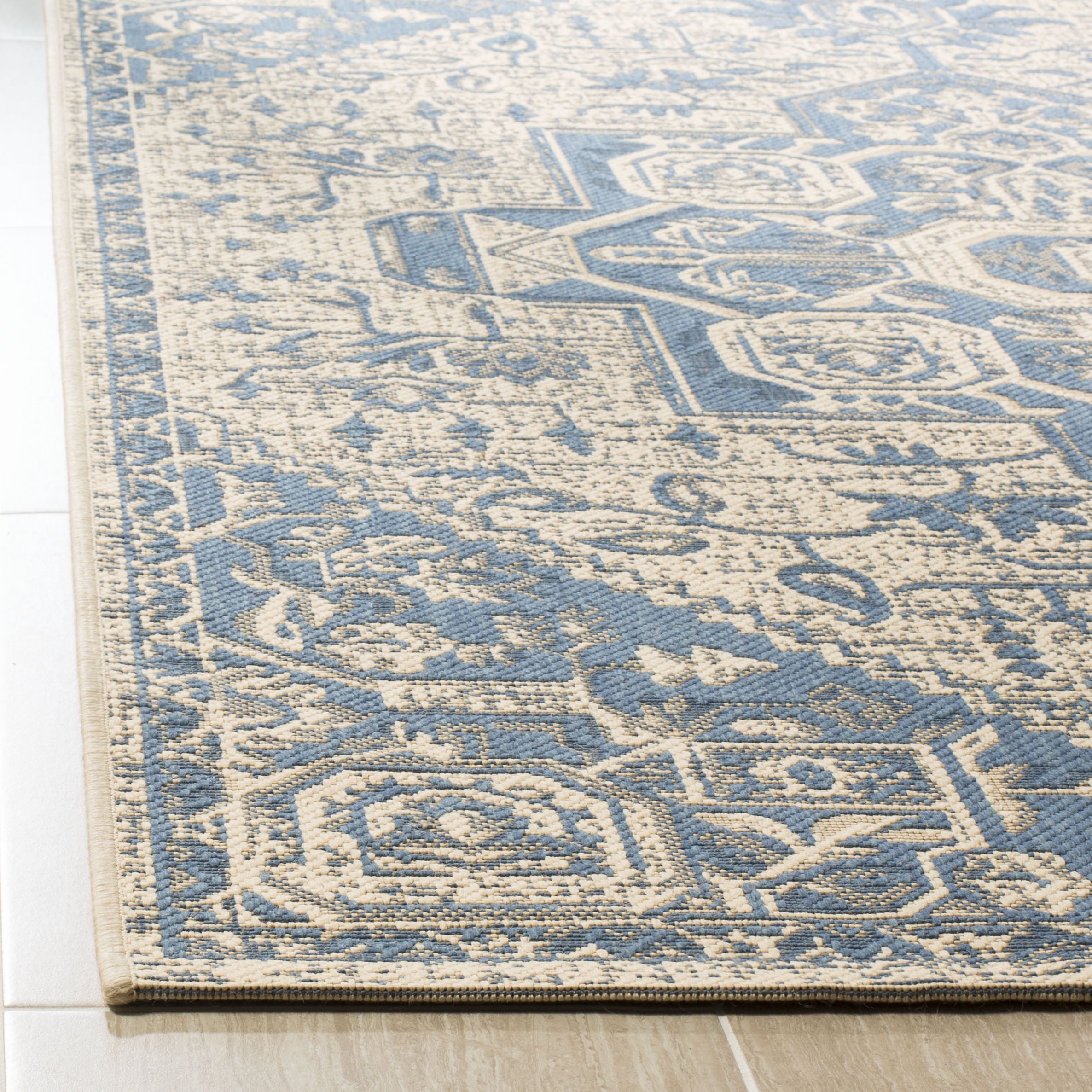 SAFAVIEH Linden Georgene Floral Runner Rug, Blue/Cream, 2' x 8'