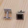 thumbnail image 3 of Gemelos cuadrados elegantes para hombre en zigzag en blanco y negro, 3 of 3