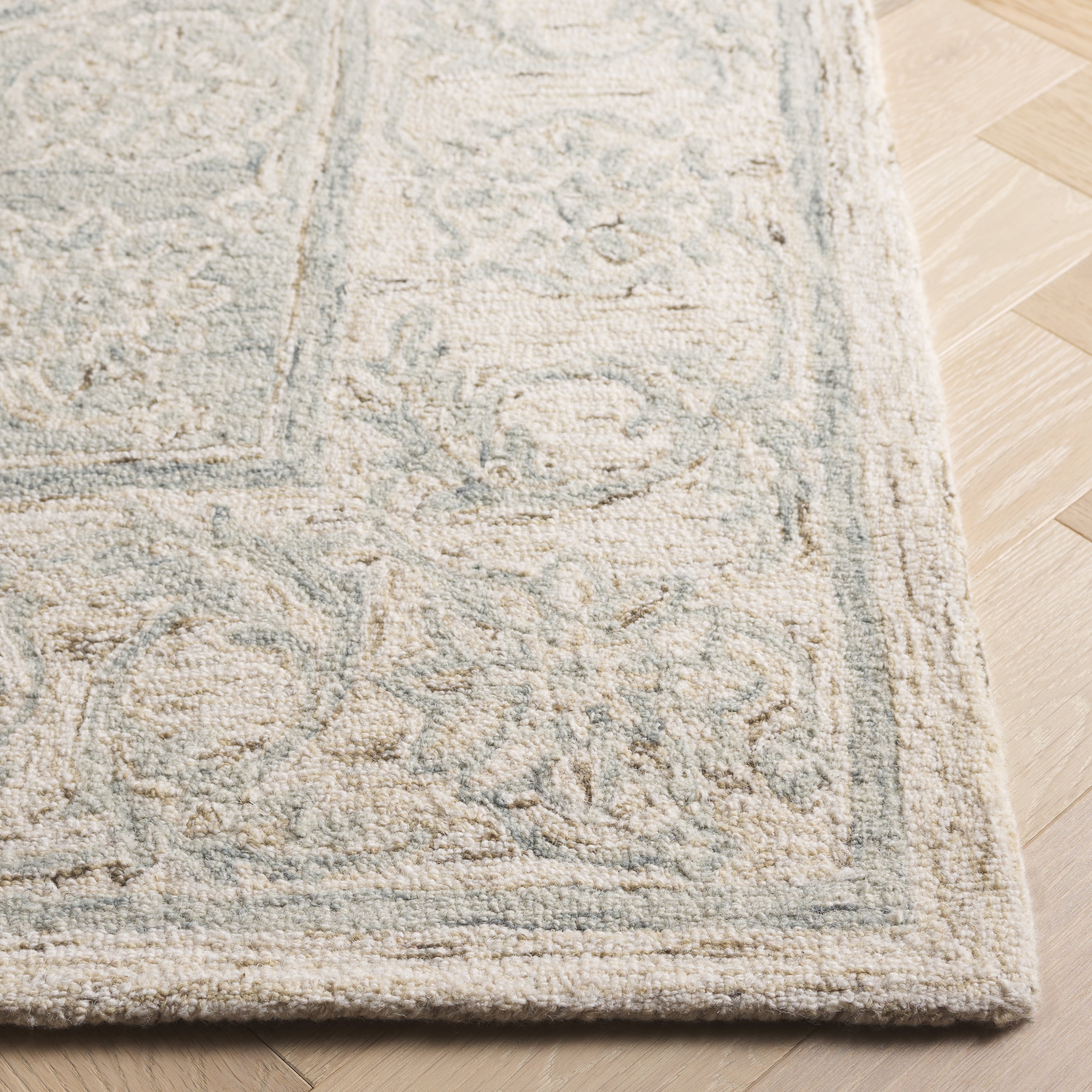 SAFAVIEH Micro-Loop Mana Medallion Area Rug, Light Blue/Beige, 6' x 6' Square