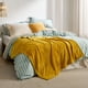 thumbnail image 5 of Manta polar para cama, color amarillo mostaza, 130 x 150 cm, 300 g/m², 5 of 8