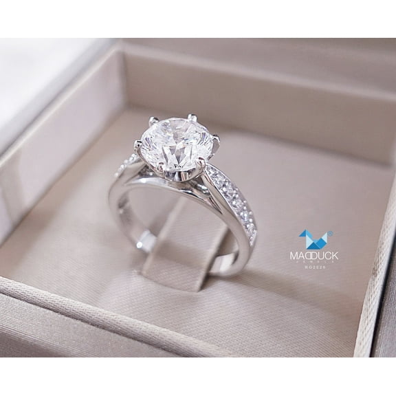 Cubic Zirconia / Sterling Silver 925 Ring / Rhodium plated Nickel-Free / MadDuckJewels RG2026 / Thailand Jewelry