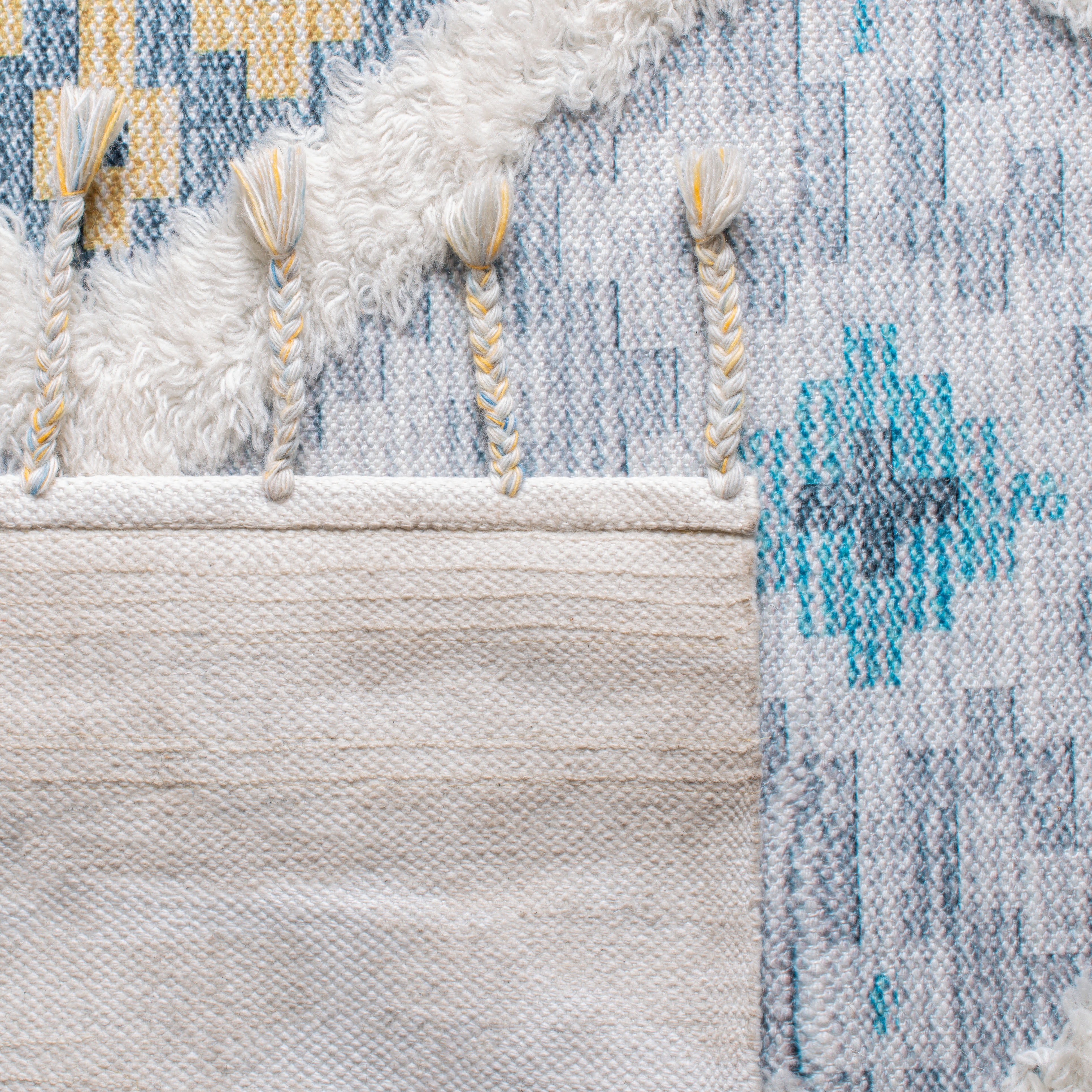 SAFAVIEH Saffron Cynarra Geometric Wool Runner Rug, Ivory/Turquoise, 2'3" x 8'
