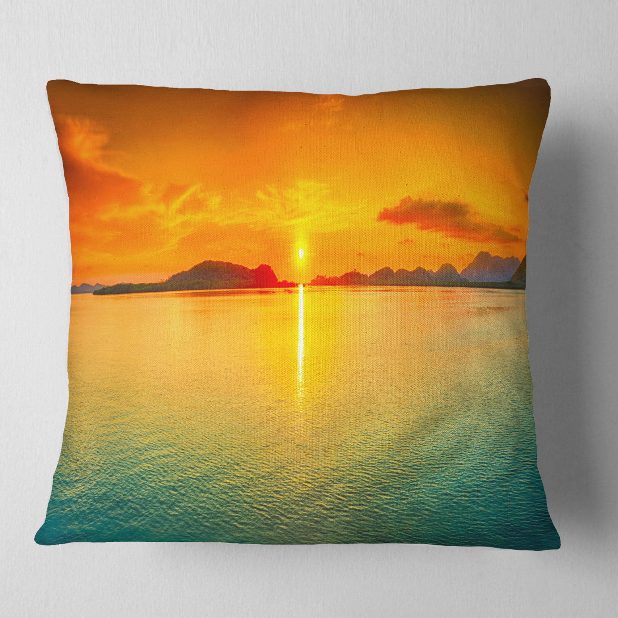 Designart Sunset Panorama - Photography Throw Pillow - 18x18
