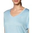 thumbnail image 3 of Camiseta técnica Under Armour con cuello en V torcido y manga corta para mujer, 3 of 3