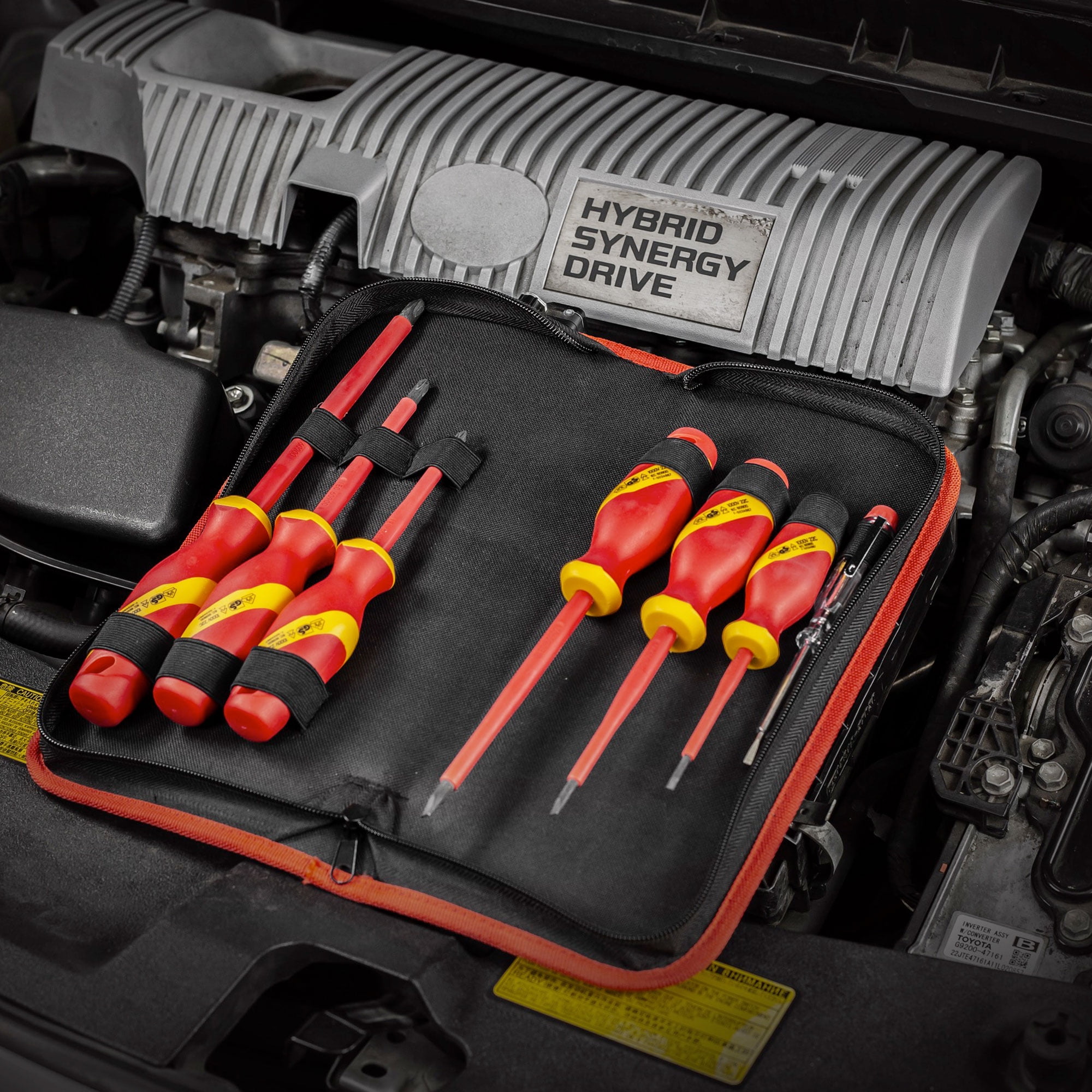 Powerbuilt 7 Piece VDE Screwdriver Set with Zipper Pouch - 642936