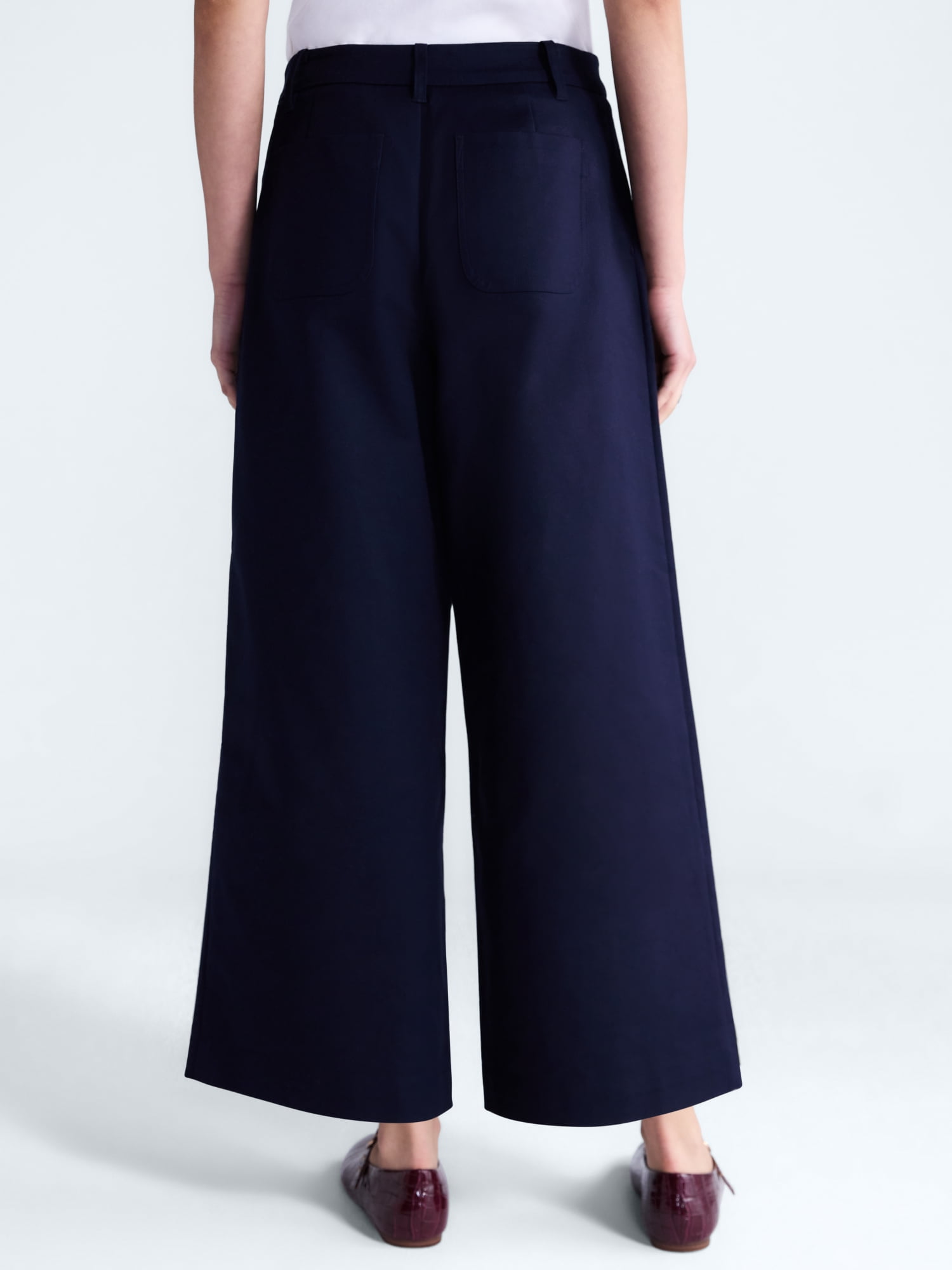 Free Assembly Women's High Rise Cropped Wide Leg Trousers with Patch Pockets, 24" Inseam, Sizes 0-16