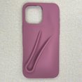 thumbnail image 2 of Cubierta Soporte Lipstick Silicone Case para 15 Pro Max (Fecha) Rojo, 2 of 9
