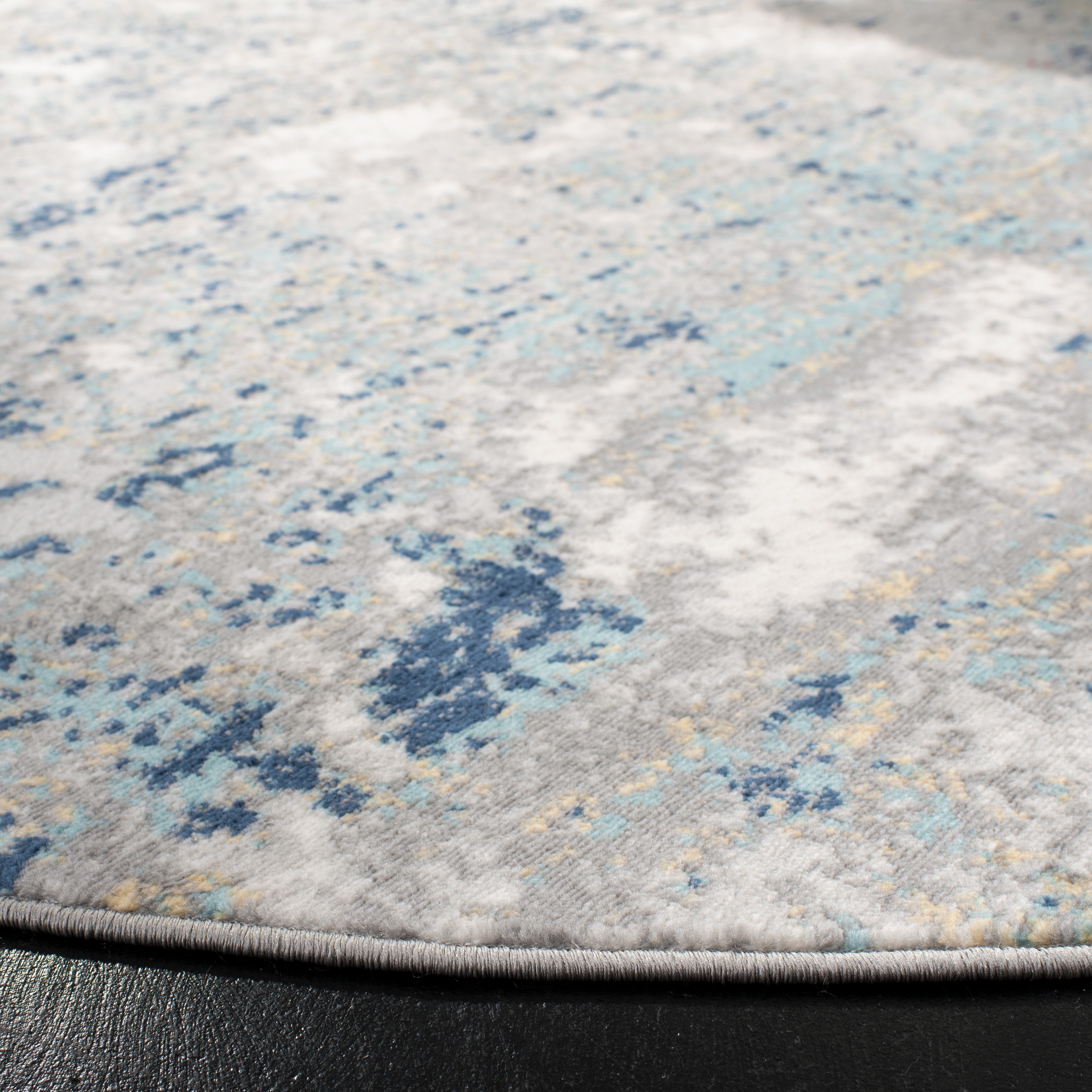 SAFAVIEH Jasper Brandt Abstract Overdyed Area Rug, Grey/Blue, 5' x 5' Round