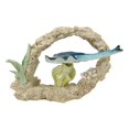 thumbnail image 4 of Poisson Marin Marin Nageant Près de la Statue Décorative du Récif Corallien, 4 of 4