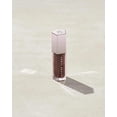 thumbnail image 2 of Luminizador de labios Fenty Beauty de Rihanna Gloss Bomb Hot Chocolit, 2 of 7