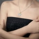 thumbnail image 4 of Collar de alas de ángel, moderno y femenino., 4 of 6