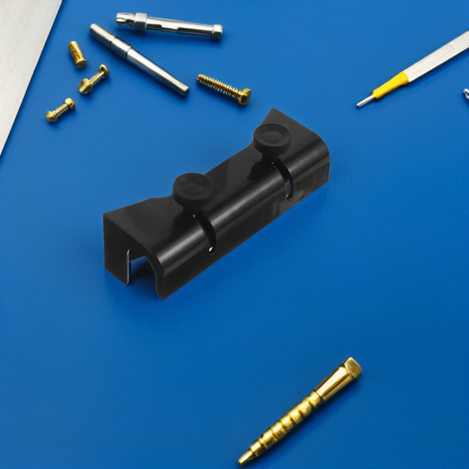 WRITWAA Universal Vacuum Cleaner Attachment Clip Holder for Efficient Carpet Tile and Hardwood Floor Cleaning