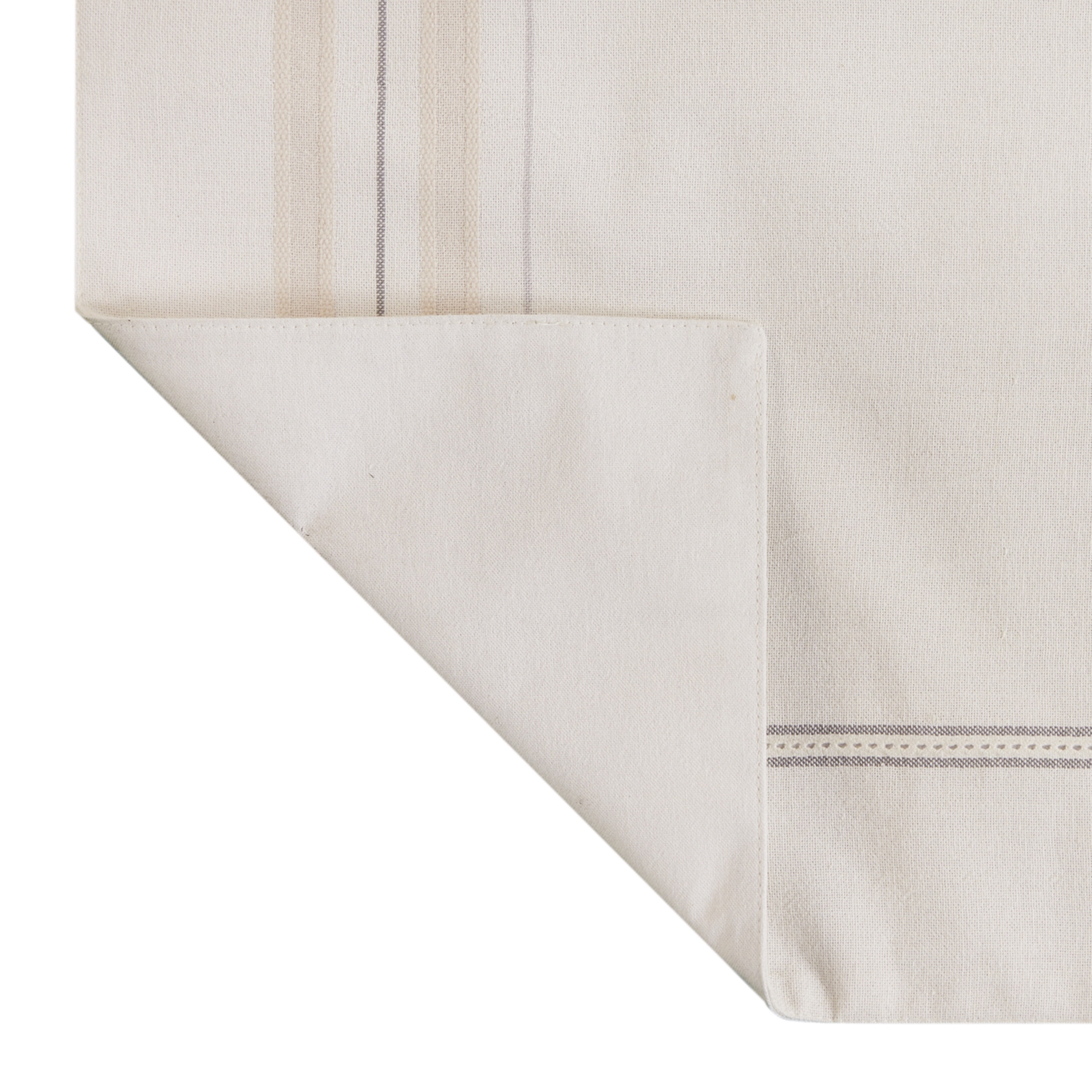 Better Homes & Gardens Tuesday Plaid Table Placemat, Soft Silver, 14 in x 20 in, Cotton
