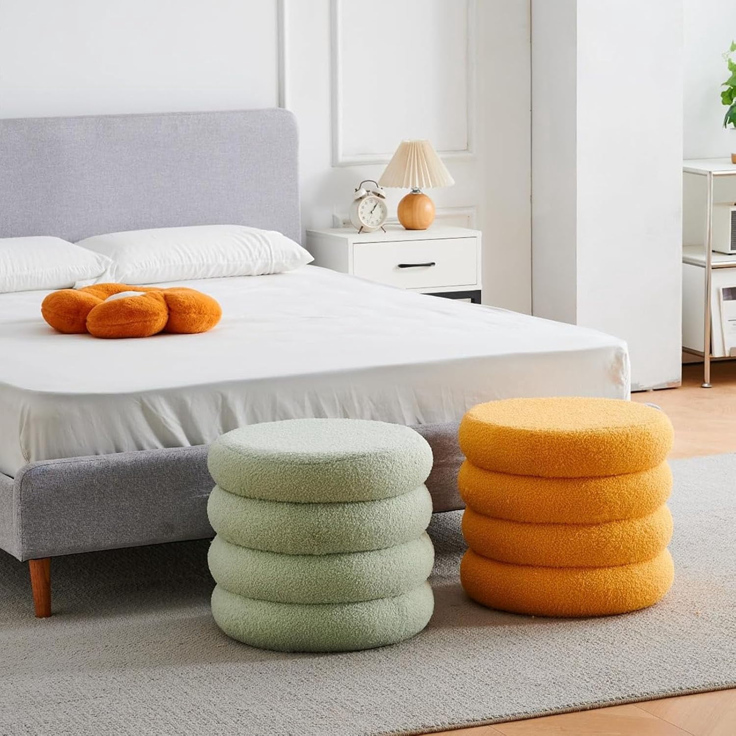 Casa Pura Furniture Round Storage Ottoman, Modern Sherpa Footstool, Teddy Vanity Stool with Flip-Top Tray, Makeup Chair for Home Decor, Upholstered Footrest for Living Room & Bedroom