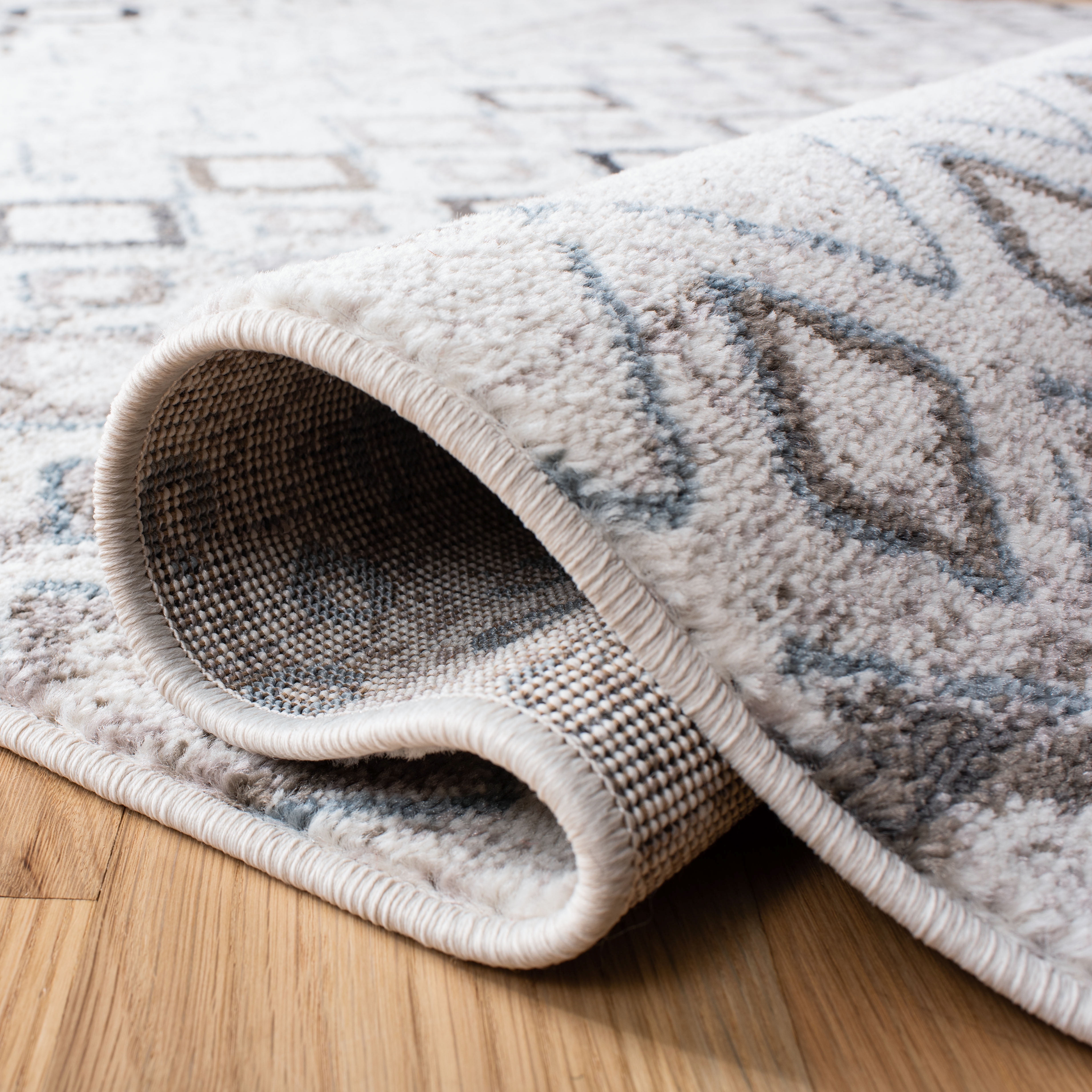 Safavieh Amsterdam Gladwin Geometric Runner Rug, Ivory/Grey, 2'3" x 22'