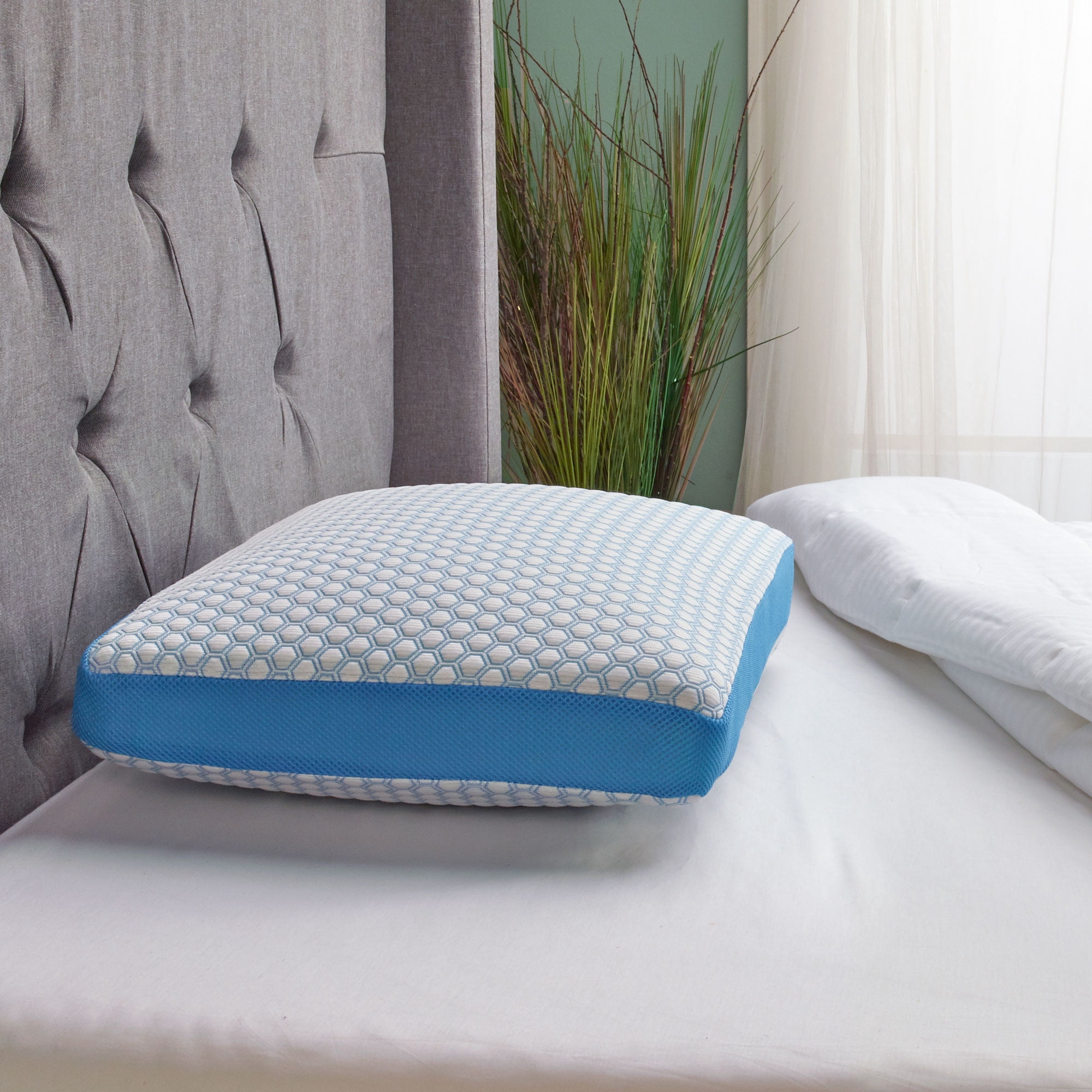 TruCool Side Sleeper Pillow Featuring Serene Foam for Adults, Standard/Queen
