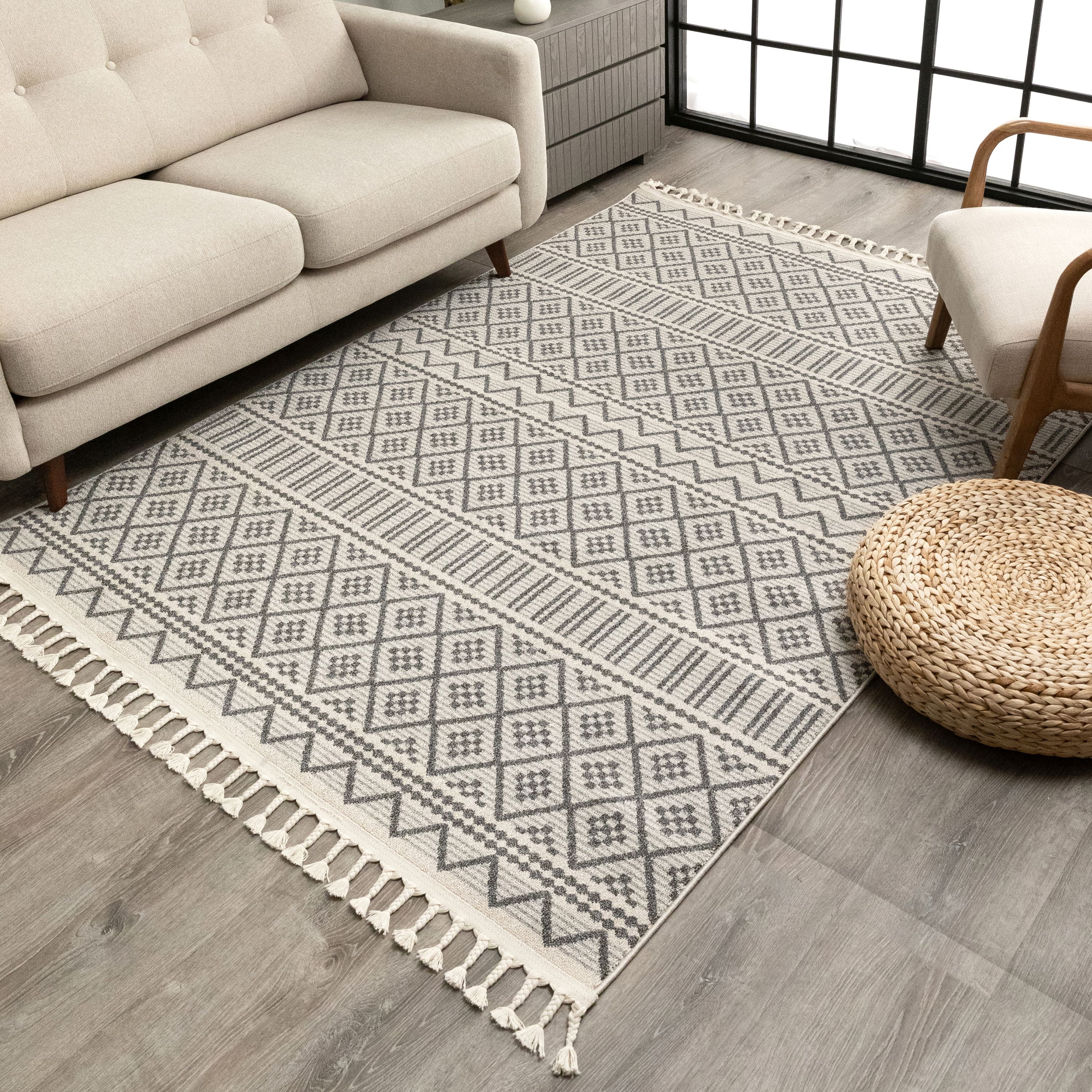 Well Woven Ventova Grey Tribal Geometric Area Rug