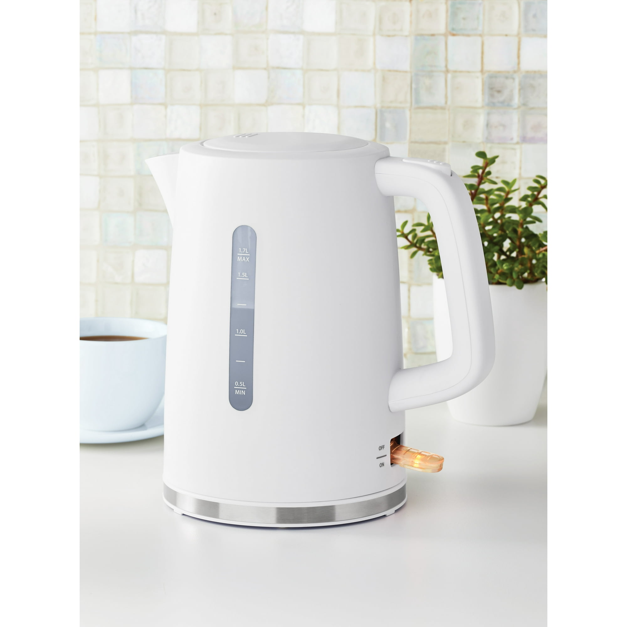 Mainstays 1.7L Electric Kettle with Auto Shut-Off, White