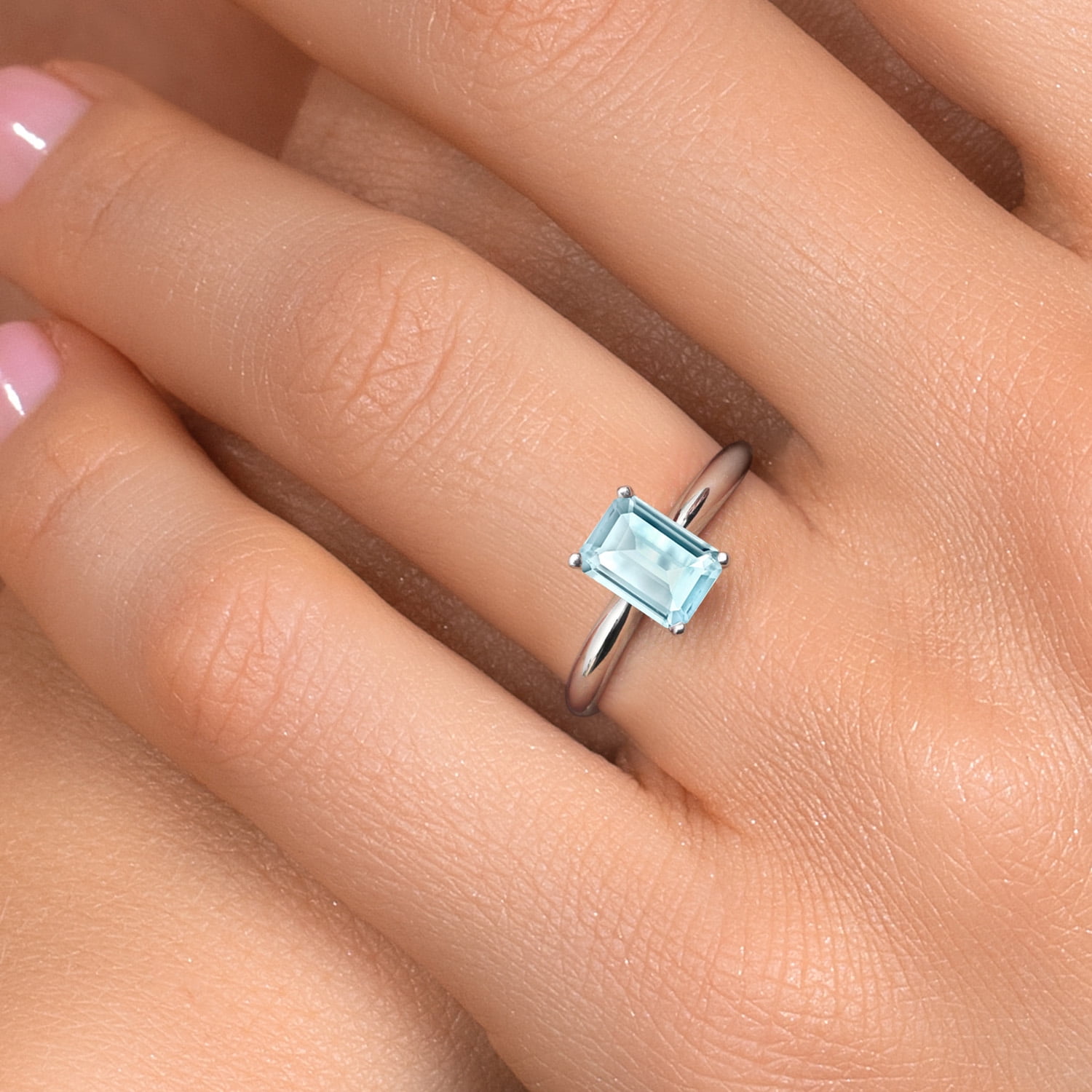 Gem Stone King 14K White Gold Sky Blue Topaz Solitaire Engagement Ring for Women | 2.00 Cttw | Octagon 8X6MM | Gemstone November Birthstone | Size 6
