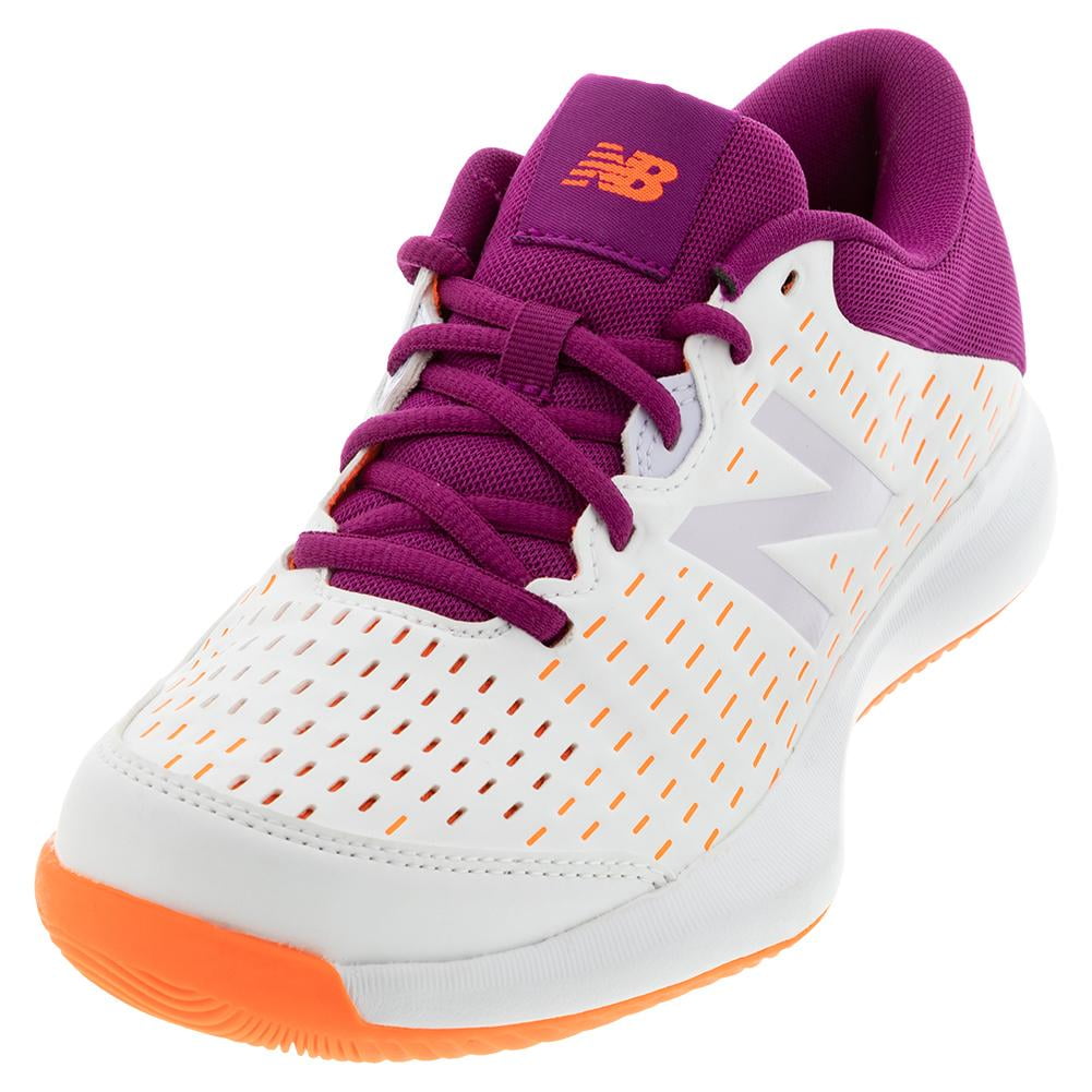 696v4 tennis shoe