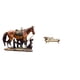 thumbnail image 1 of Figura decorativa de resina con forma de caballo, ideal para decorar el escritorio, el hogar, la oficina o la sala de estar. También disponible en min, 1 of 8
