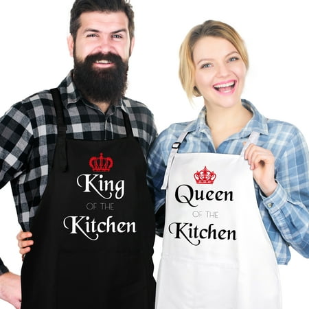 

Prazoli His and Her Aprons Mr Mrs Couples Engagement Gifts King and Queen of the Kitchen Anniversary and Bridal Shower Gift Black & White Apron Set of 2