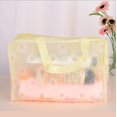 thumbnail image 4 of Bolsa de cosméticos floral impermeable de PVC - amarillo Ormromra CPB-DE-WX224-1, 4 of 5