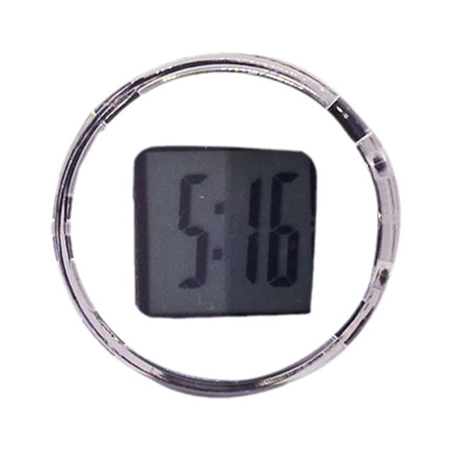 Mini reloj digital impermeable para coche, motocicleta y bicicleta. Material ABS. Muestra horas y minutos. IP64 resistente al agua, golpes y vibraciones. Fácil instalación con soporte adhesivo.