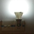 thumbnail image 4 of BETT LED Lamp E27 Stecker EU Typ Stecker Adapter Konverter fr Lampenfassung mit Ein/Aus Knopf (wei), 4 of 5