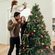thumbnail image 5 of Cinta de Terciopelo Navideña - Cinta Decorativa Verde de 10 M para Envolver Regalos, Manualidades, Adornos para El Árbol de Navidad y Decoración Del Hogar., 5 of 6
