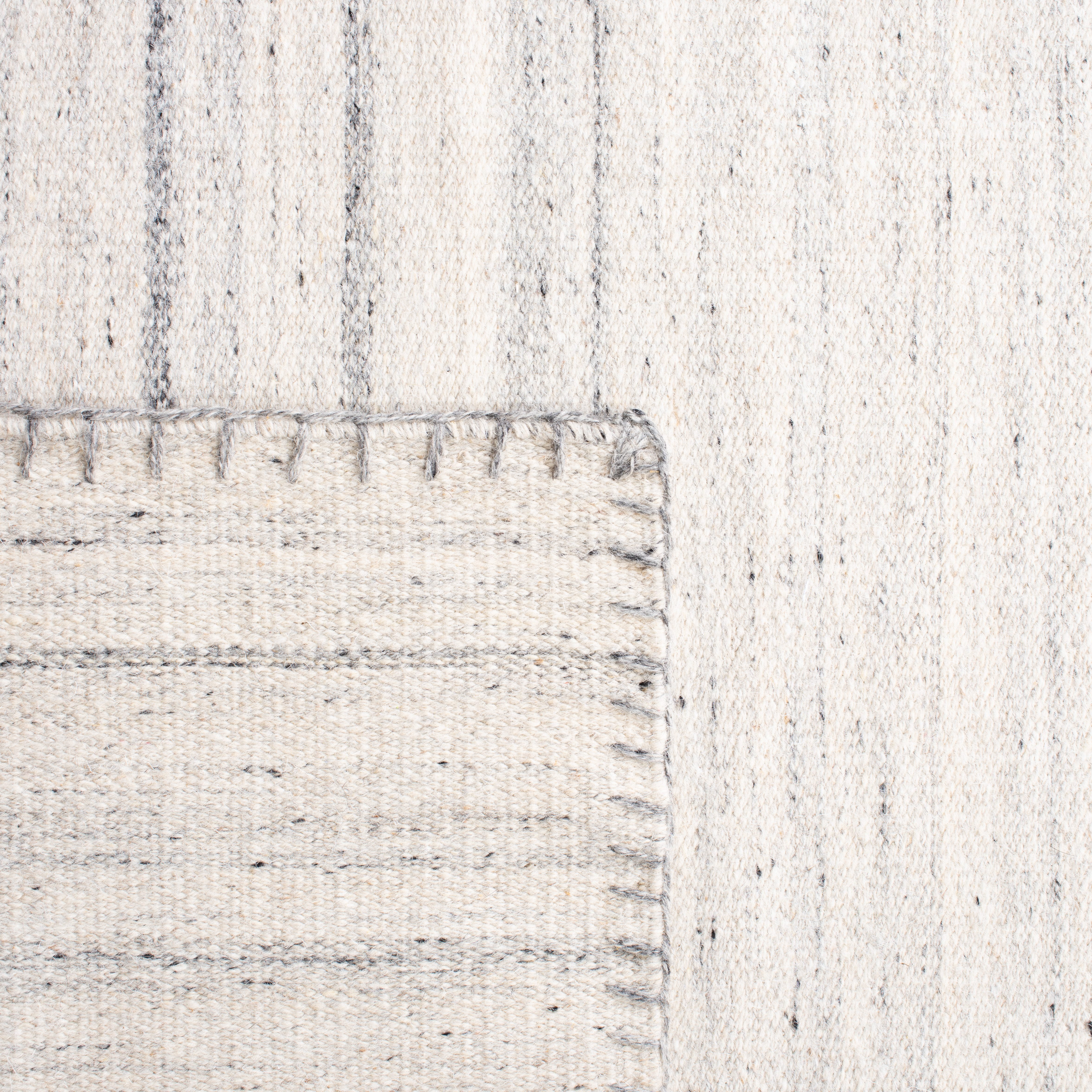 Safavieh Kilim Luka Striped Area Rug, Beige/Light Gray, 6' x 9'