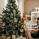 thumbnail image 5 of Adornos colgantes de copos de nieve navideños | Colgante de gota de agua de cristal acrílico de cristal de 18 | Decoraciones navideñas duraderas y reflectantes | Versátil para árbol, puerta y, 5 of 7
