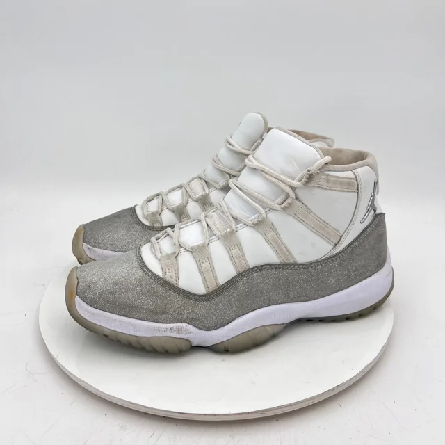 Ni - ke Ni - ke Air Jordan 11 Retro Women Size 10.5 AR0715-100 White Metallic Silver Shoes