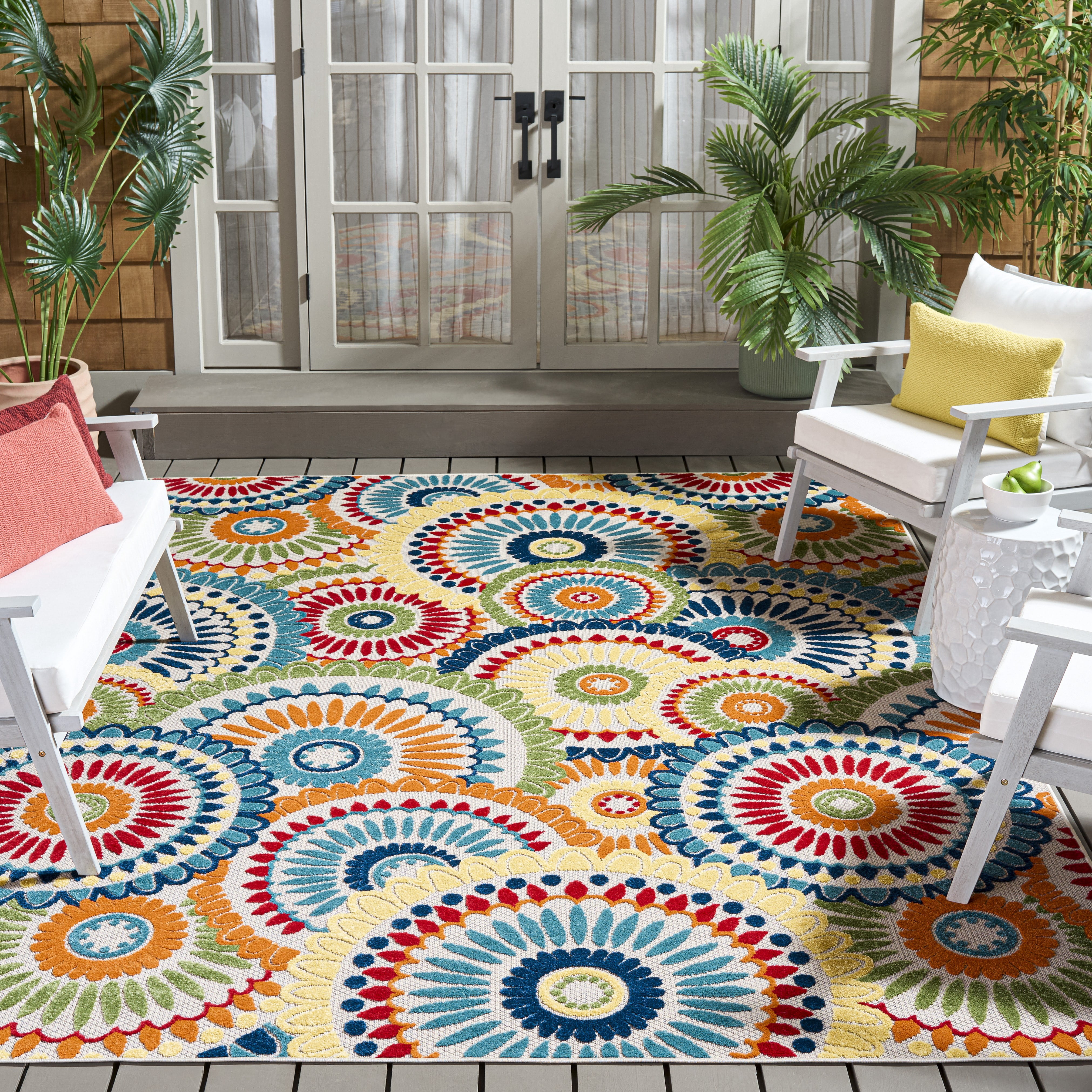 SAFAVIEH Cabana Brynn Floral Indoor/Outdoor Area Rug, Blue/Ivory, 6'7" x 6'7" Square