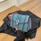 thumbnail image 1 of Bolso de mujer nuevo de primavera 2025, nuevo estilo, bandolera con cadena, pequeño bolso cuadrado con solapa y doble compartimento, bolso ligero de lujo., 1 of 5