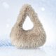 thumbnail image 1 of Bolso Hobo esponjoso para mujer, Bolso de muñeca suaves y esponjosos, Bolso diario de invierno para niñas Y2K de piel sintética, 1 of 6